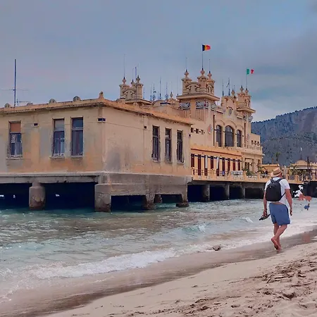 A Casa Di Mara Mondello